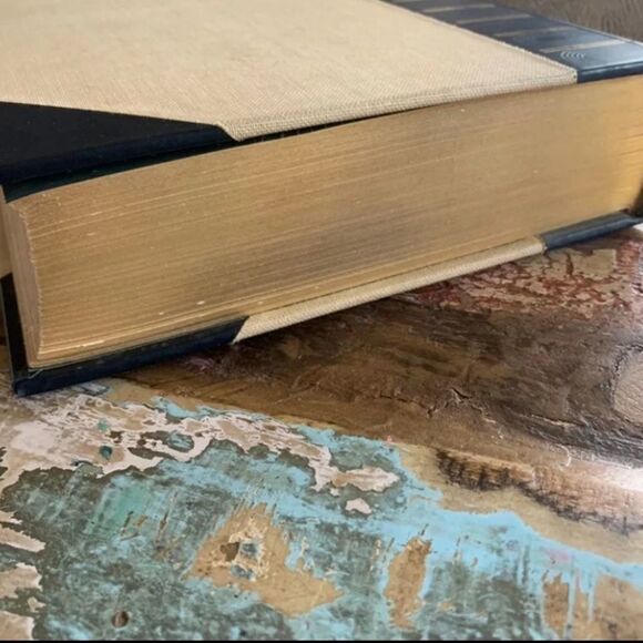 World Famous Paintings Rockwell Kent Hardcover Book with Slipcase - Picture 4 of 14